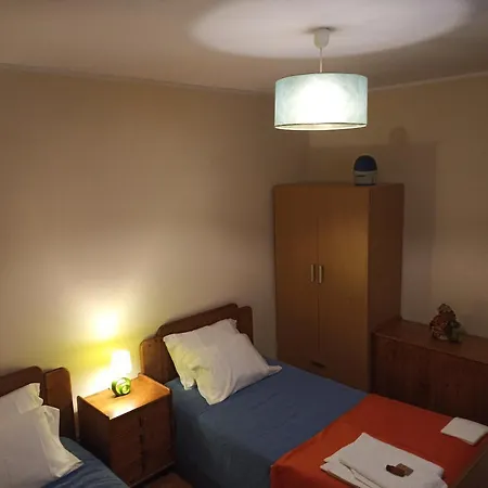 Casa Creixo - Moradia Completa T2 Apartment Guimaraes